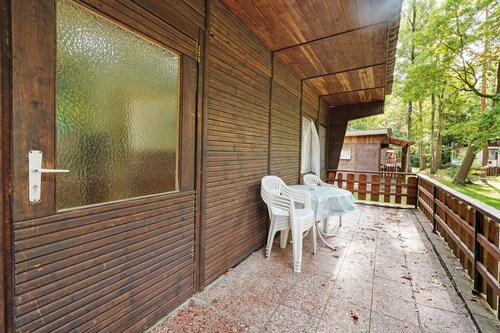 Bungalow '10 - Finnhütte' with Private Terrace and Shared Garden