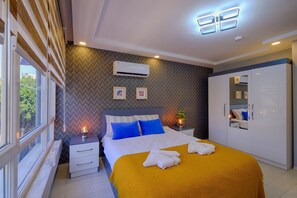 Tabla de planchar con plancha, wifi y ropa de cama 