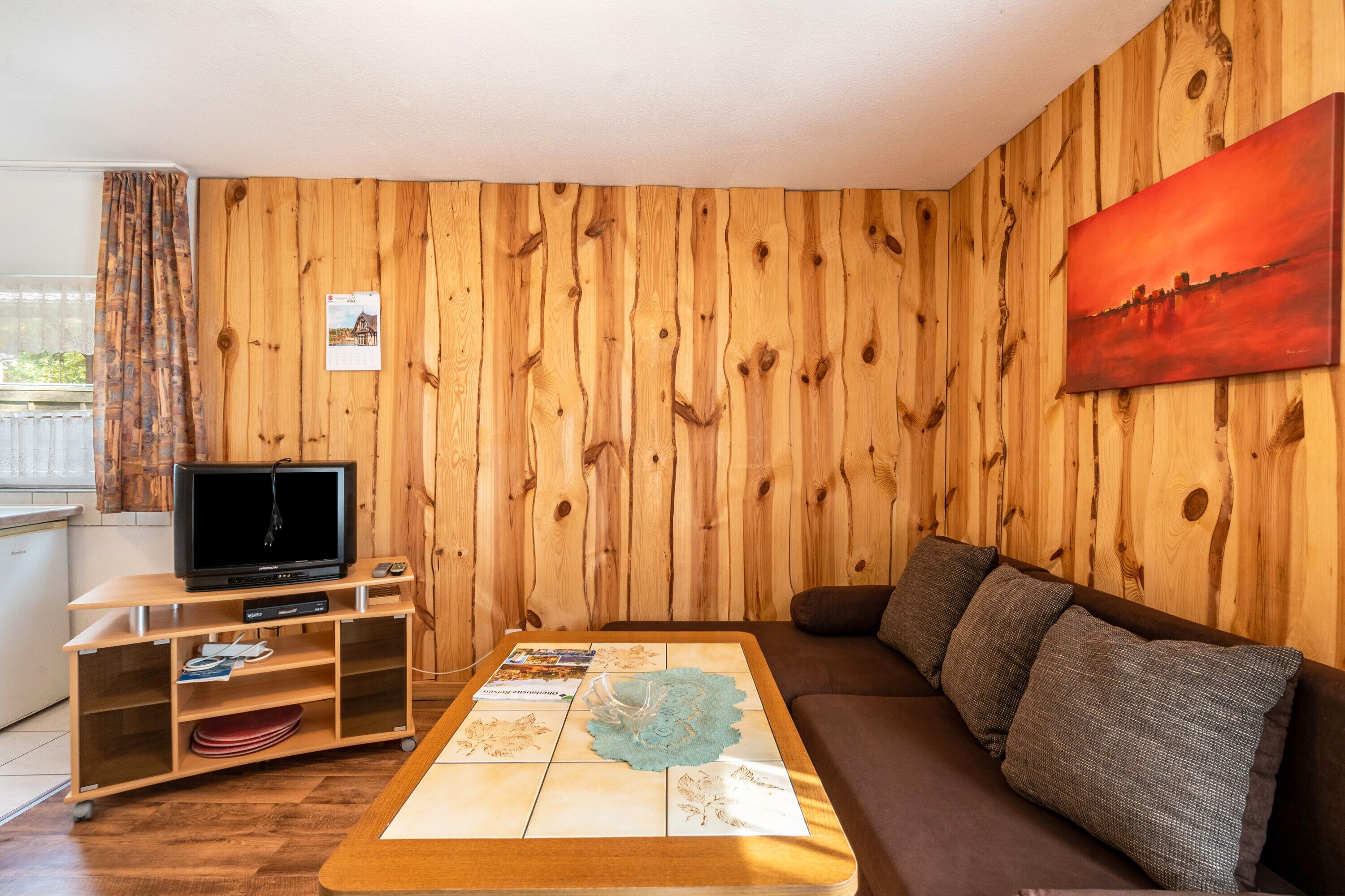 Fernseher, Tischtennisplatte