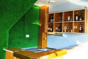 بار (في المنشاة)