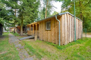Exterior - Bungalow '19 - Finnhütte' with Private Terrace and Shared Garden (Niesky)