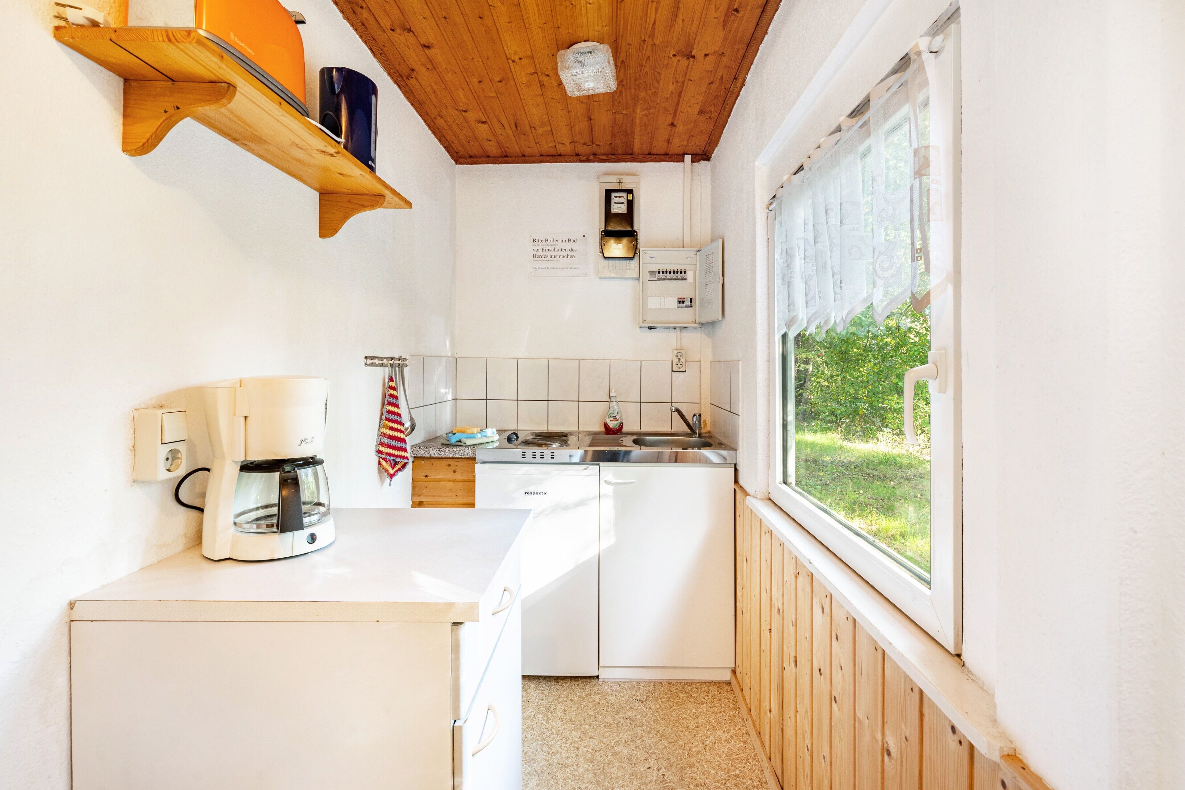 Refrigerador, placa de cocina, cafetera/tetera, tetera/pava eléctrica