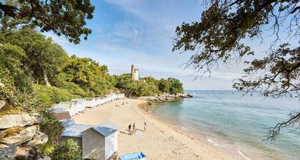 700m from the beach, garden, 4 adults 2 children