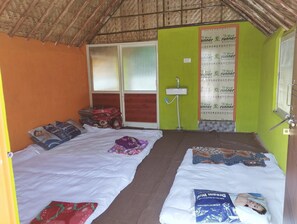 Basic Shared Dormitory - Hampi Blue Moon Resort (Koppal)
