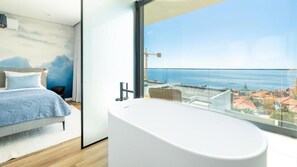 3 chambres, fer et planche à repasser, lit parapluie, Wi-Fi gratuit