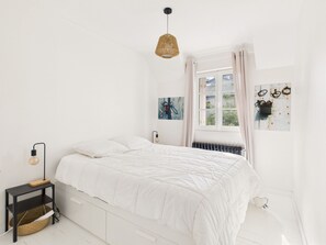 3 bedrooms, iron/ironing board, free WiFi