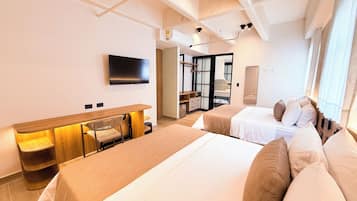 9 bedrooms, iron/ironing board, WiFi, bed sheets