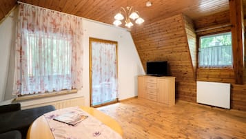 Fernseher, Tischtennisplatte