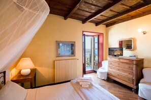 2 عدّة  غرف نوم ومكواة/لوح كي وواي فاي مجانًا