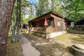 Exterior - Bungalow '12 - Finnhütte' with Private Terrace and Shared Garden (Niesky)