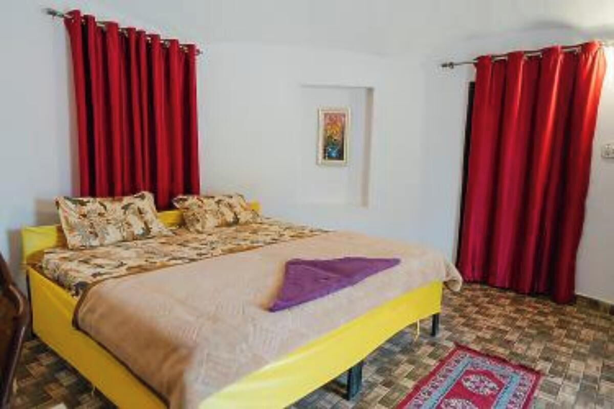 Deluxe swiss huts | Free WiFi