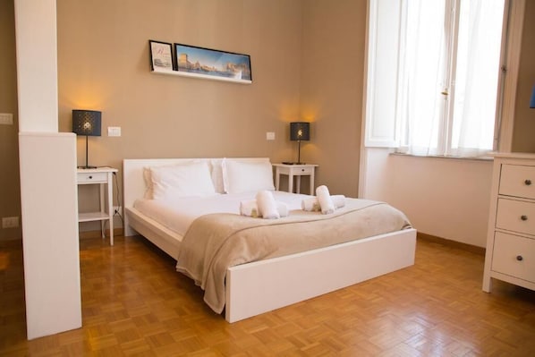 1 bedroom, free WiFi, bed sheets