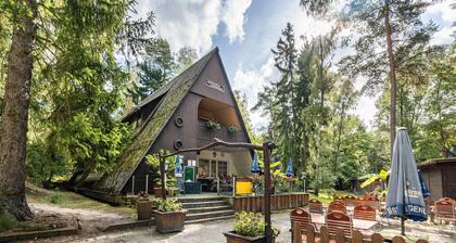 Bungalow '18 - Finnhütte' with Private Terrace and Shared Garden