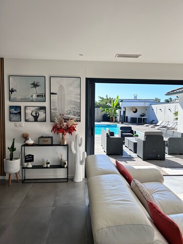 Villa contemporaine 4★ avec piscine chauffée – entre Bordeaux et Lacanau