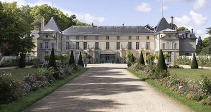 CHARMANT appartement PROCHE CENTRE RUEIL. A 20mn de LA DĂFENSE, Ă 45 mn de PARIS