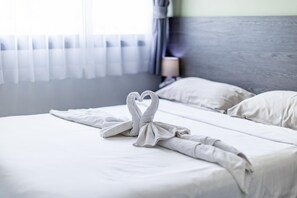 อพาร์ทเมนท์, ระเบียง, วิวภูเขา | ตู้นิรภัยในห้องพัก, ผ้าม่านกันแสง, เตารีด/โต๊ะรีดผ้า, Wi-Fi ฟรี