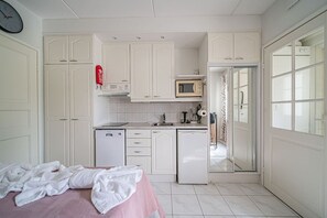 واي فاي وملاءات أسرّة