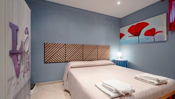 Bügeleisen/Bügelbrett, WLAN, Bettwäsche