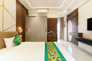 Deluxe Double Room | Desk, iron/ironing board -  Treebo Tranquil Inn Marathahalli (Bengaluru)