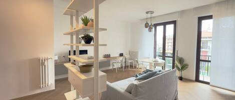 Apartment | 1 bedroom, desk, Internet