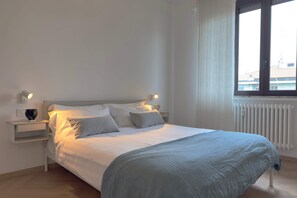 Apartment | 1 bedroom, desk, Internet - Casa Delle Primule Bright Metro View (Milan)