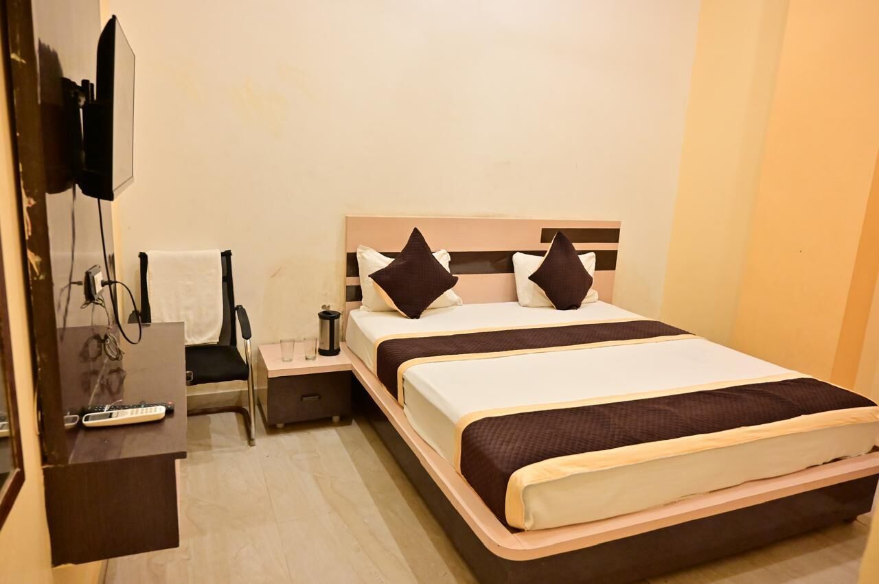 Hypoallergeen beddengoed, een bureau, geluiddichte muren, gratis wifi