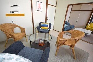 Unclassified image, 4 of 8, button - GLOCE　Guest House Yokosuka near NAVY BASE (Yokosuka)