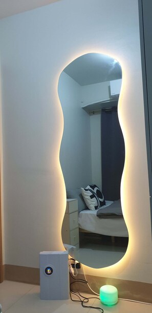 1 slaapkamer, een strijkplank/strijkijzer, wifi, beddengoed