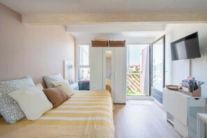1 bedroom, iron/ironing board, WiFi