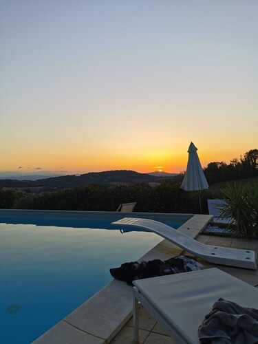 Gorgeous CountryHouse with exclusive use of private pool, ideal for families