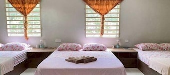 Hotel O D Qamar Motel