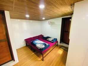 Habitación doble Deluxe, vista a la ciudad | Wifi gratis
