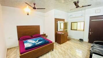 Deluxe Double Room, City View | Free WiFi