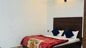 Deluxe Double Room, City View | Free WiFi
