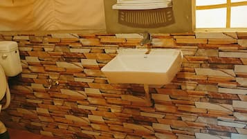 Deluxe Tent | Bathroom