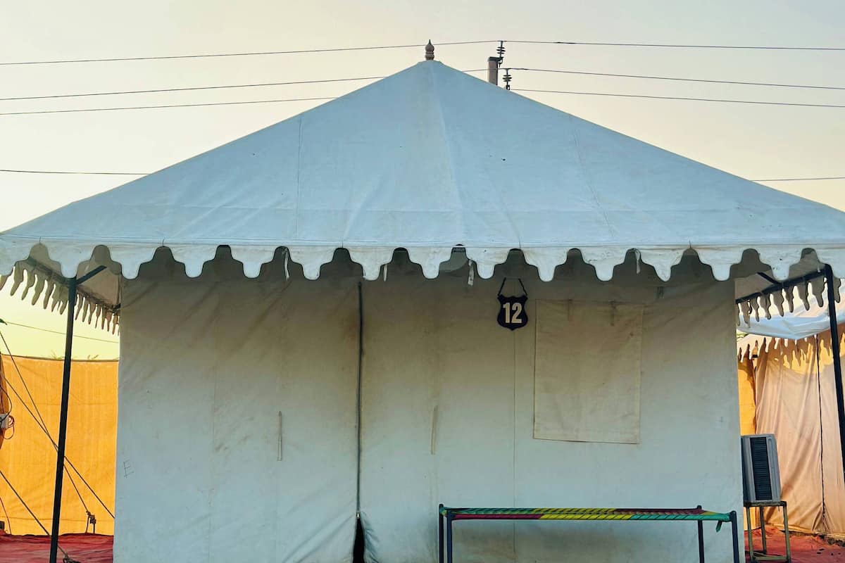 Deluxe Tent | Front of property