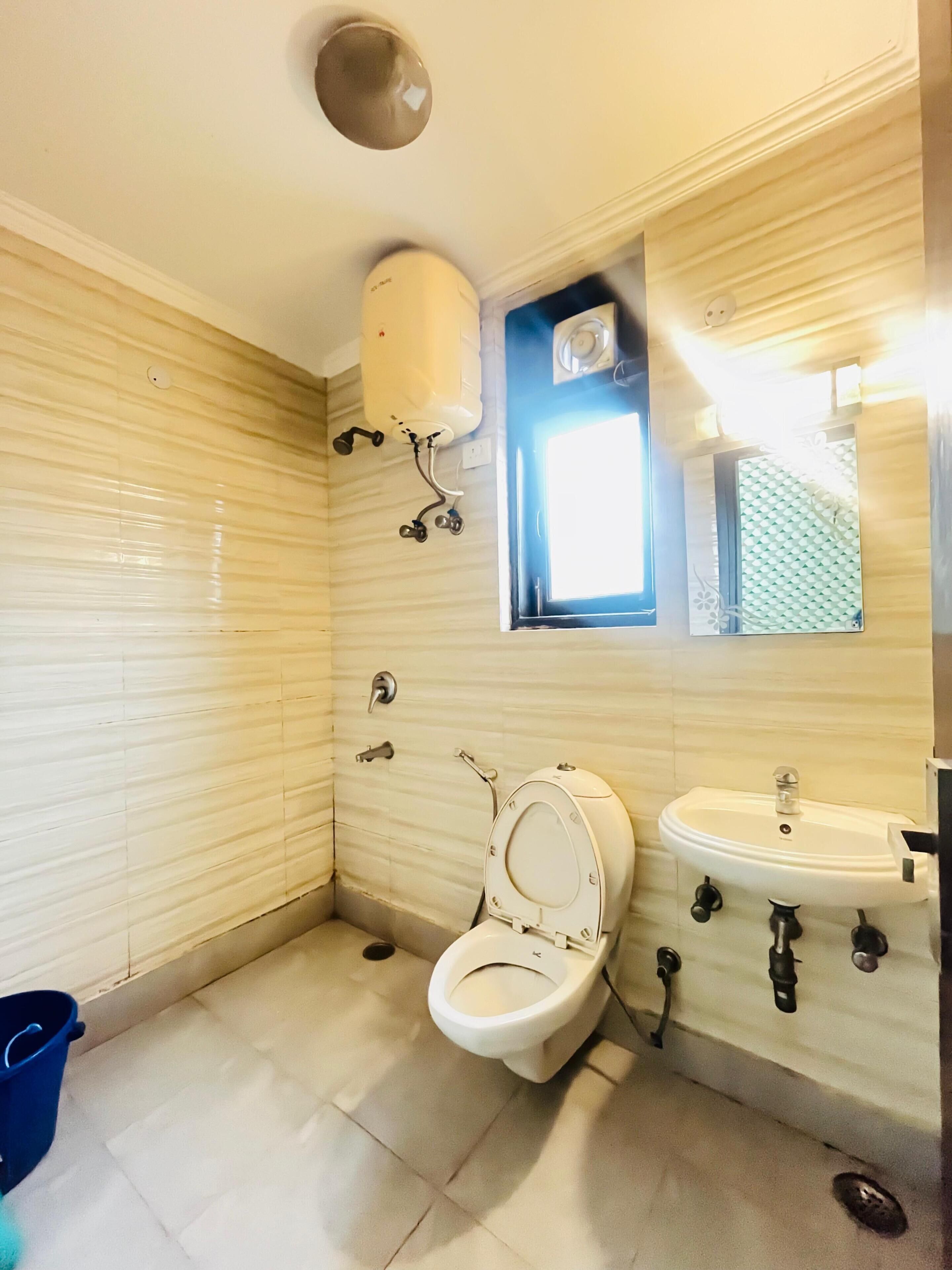 Shower, towels, soap, shampoo