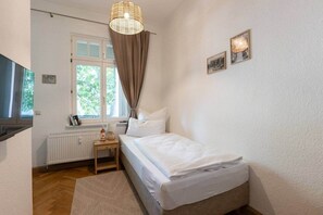 1 bedroom, iron/ironing board, WiFi, bed sheets