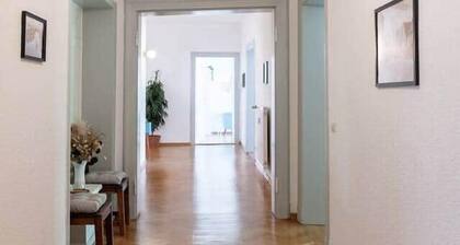 Gästehaus am Winckel Stendal - Einzelzimmer mit Balkon