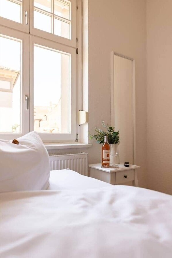 1 chambre, fer et planche à repasser, Wi-Fi, draps fournis