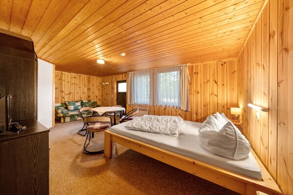 1 habitación y ropa de cama 