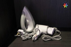 Badezimmerausstattung