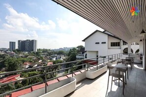 Room - 6pax, Muji Townhouse w Karaoke/Netflix/Balcony (Kuala Lumpur)