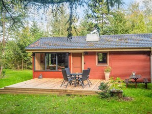 House | Outdoor dining