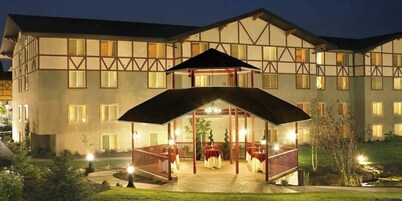 3072 • Cozy Zermatt King Villa + Kitchen Near Deer Valley & Park City Ski Resorts