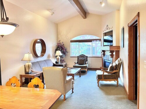 3072 | Upscale King Villa | Near Park City & MIdway