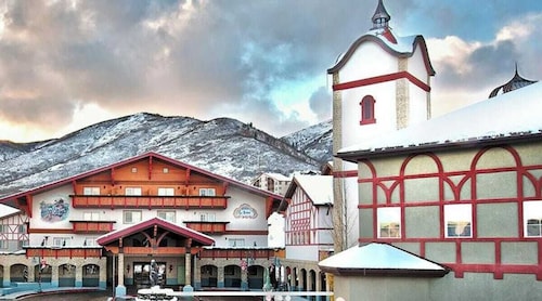 3070 • Double Queen Getaway at Zermatt Resort Near Park City