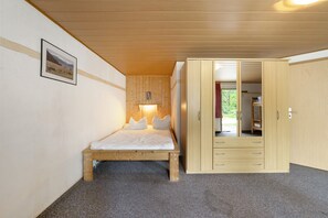 1 habitación y ropa de cama 