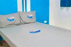 Room - RGL Condotel Socorro by RedDoorz (Socorro)