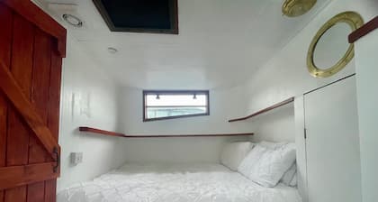 Riverside Boat Stay Perfect for Mini Breaks